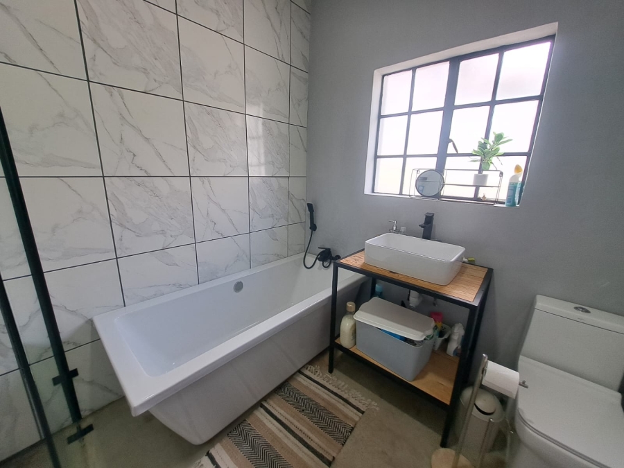 4 Bedroom Property for Sale in Cashan North West